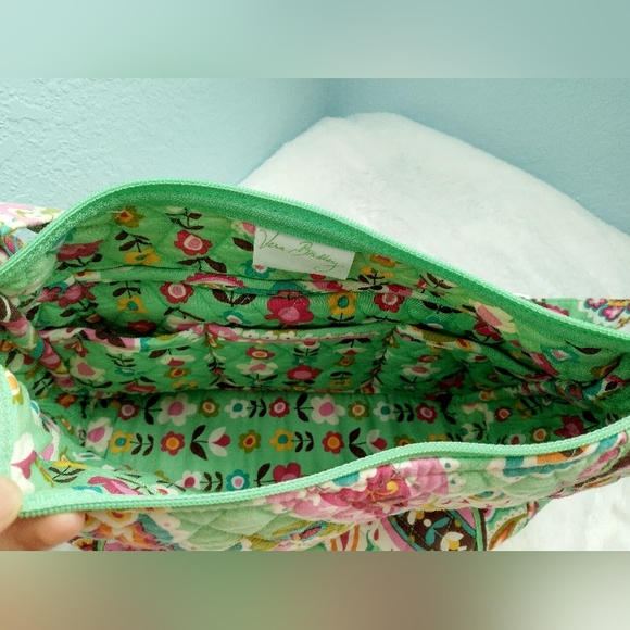 *RETIRED* Vera Bradley Crossbody Purse in Frutti Tutti Green and Pink Paisley - Picture 11 of 16